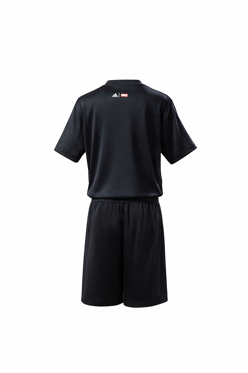 Ensemble complet Real Madrid Édition Avengers 25-26 taille enfant