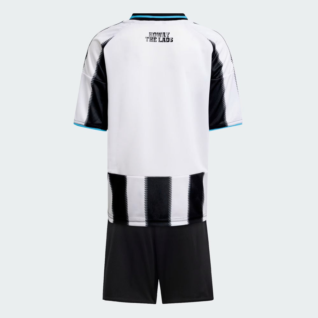 Equipación completa Newcastle United FC 1º equipación 25-26 talla de niño